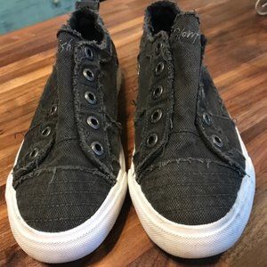 Blowfish Black Canvas Tennis Shoes Women's Size 9